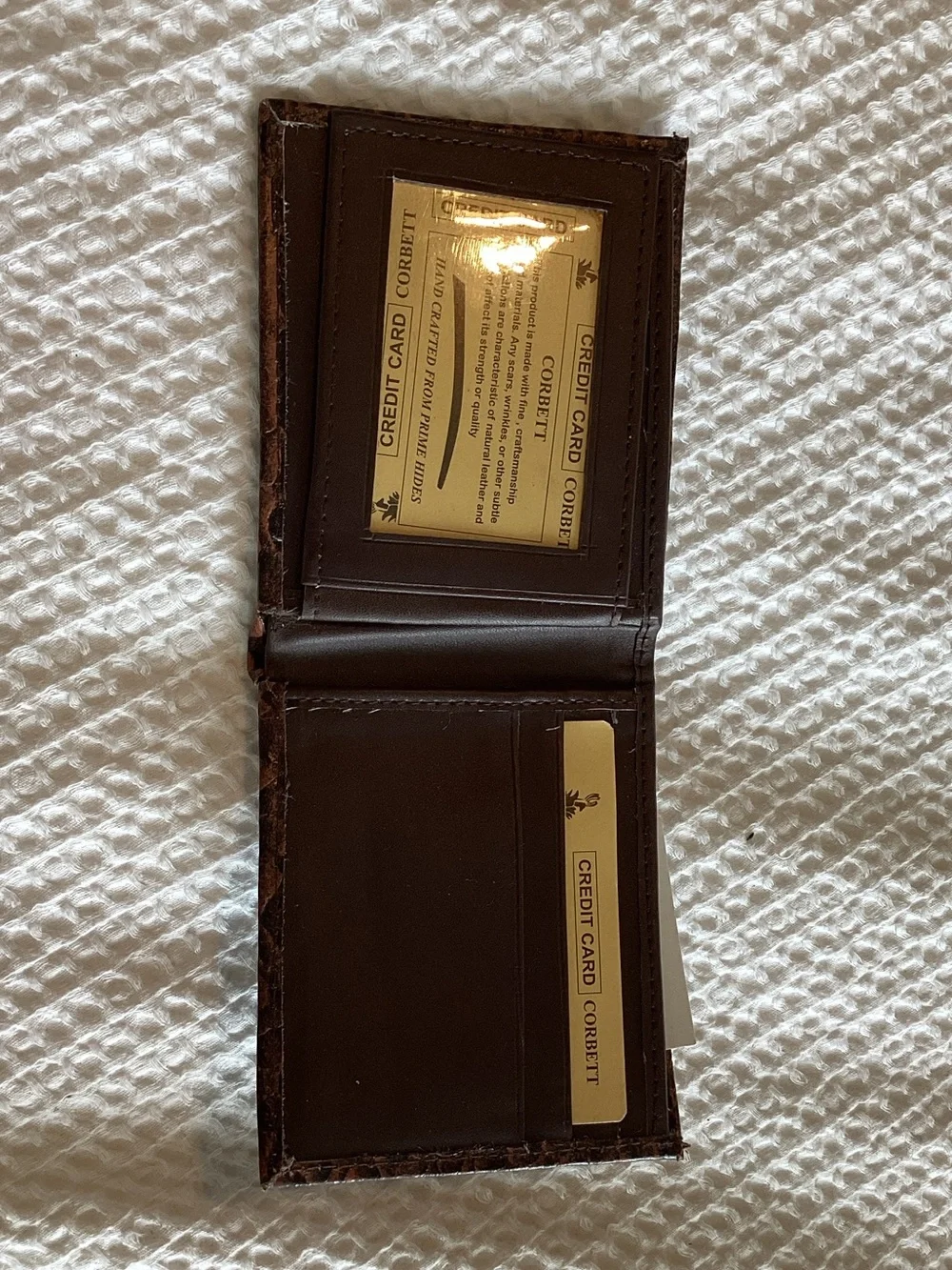 Classic Brown Croc-Embossed Leather Bi-Fold Wallet - Men